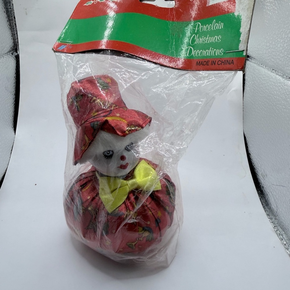 Vintage porcelain Face Red and Yellow Clown Doll Pin Cushion Decor Sewing - Picture 2 of 7